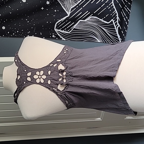 Sheer High-Low Crop Top EUC - Picture 3 of 5